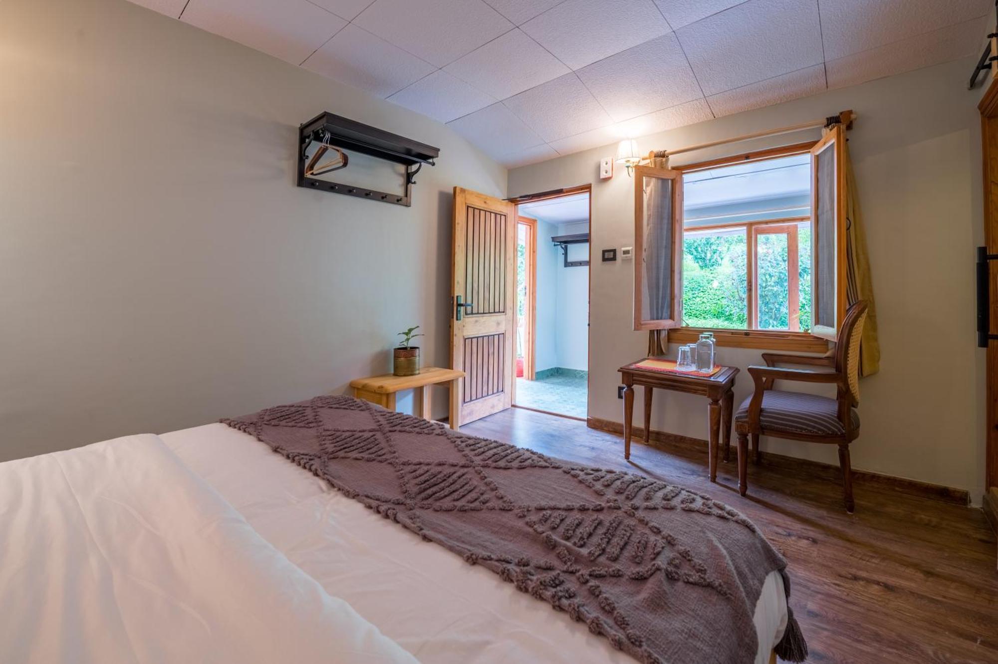 Cedar Hill Lodge - A Boutique Homestay Mashobra Exterior photo