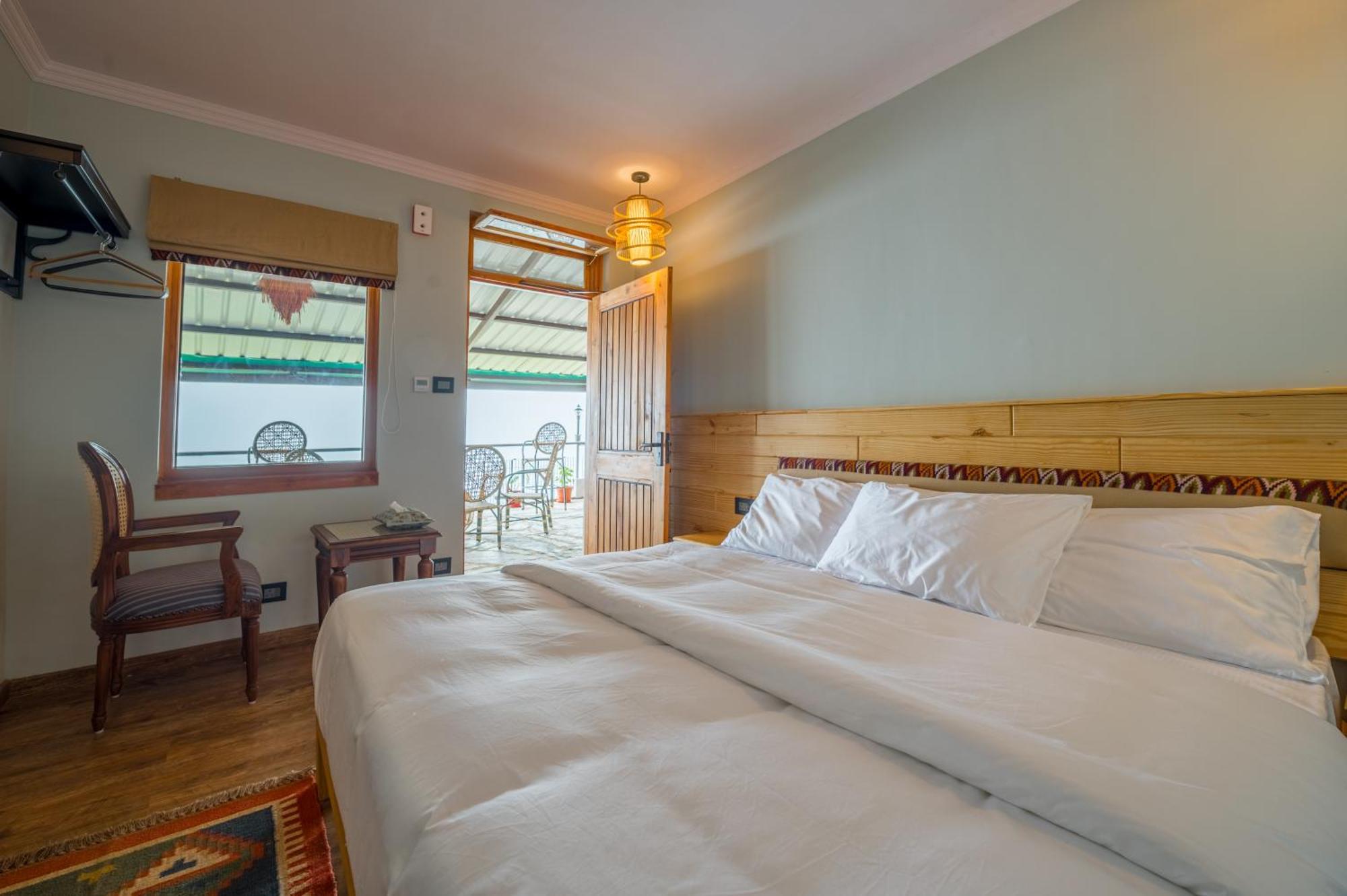 Cedar Hill Lodge - A Boutique Homestay Mashobra Exterior photo